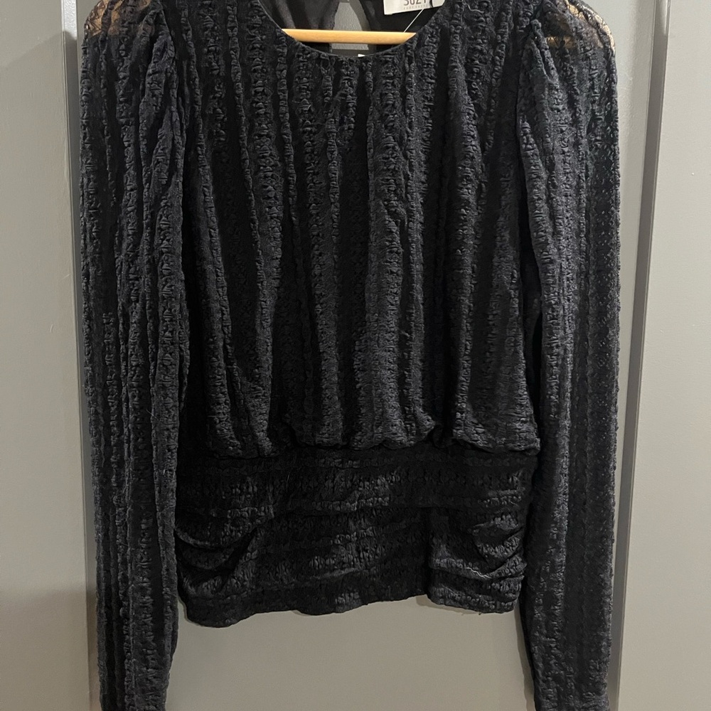 Suzy Shier Black Long Sleeve Top